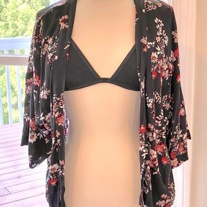 🥥🥭$6 LOFT KIMONO🥭🥥